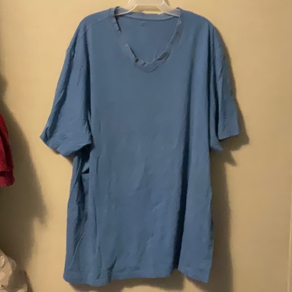 Reebok Blue Short Sleeve Tees - Picture 1 of 5